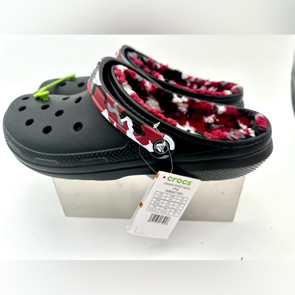 13M Crocs Lined Classic Clogs Camo: white red and black BNWT in bag too !